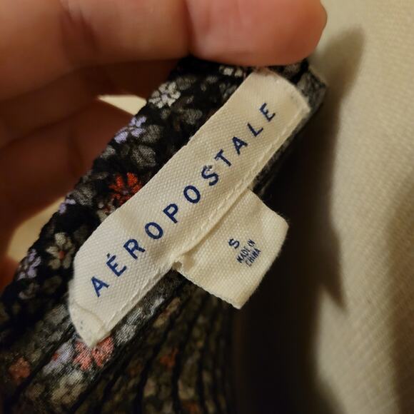 Floral Tie Strap Sundress Aeropostale Black Fit-and-Flare Size Small - Picture 7 of 7